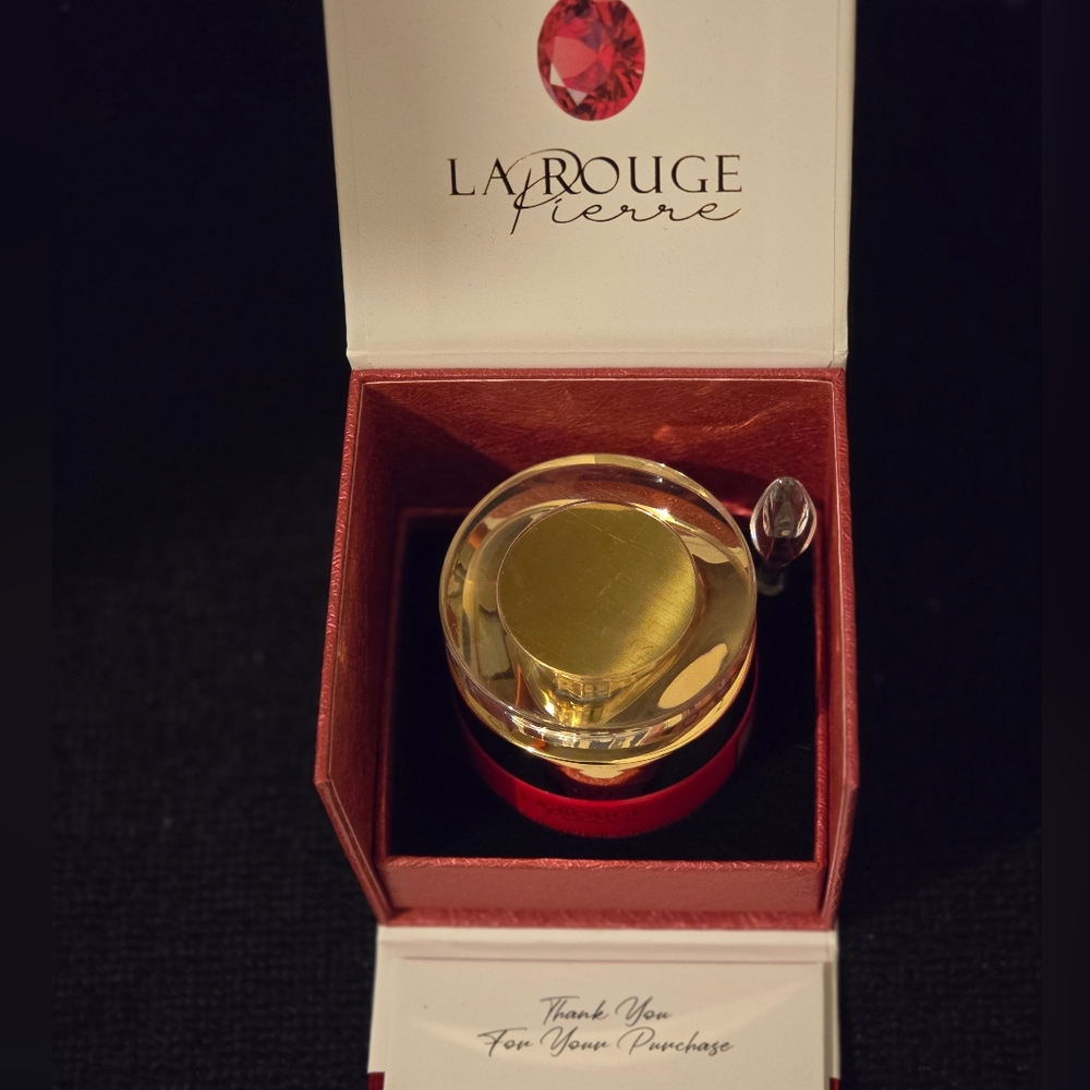 Luxury La Rouge Pierre Coral Collection Age Reversal Cream.